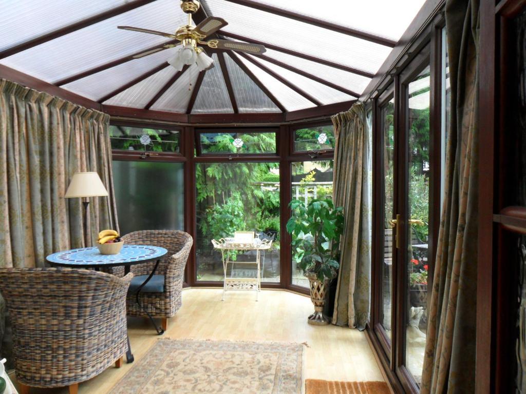 בורנמות' Coach House Cottage חדר תמונה