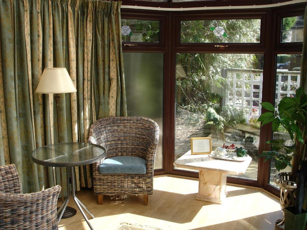 בורנמות' Coach House Cottage חדר תמונה